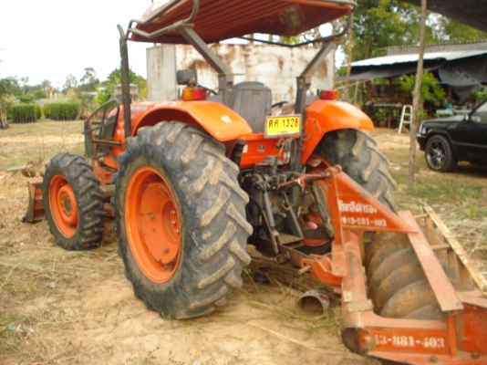 KUBOTA M7040 เครื่องแรงดี เอกสารเล่มทะเบียนครบ อุปกรณ์ผาน+ใบดันหน้า รถทำงานได้ 3000 ชม. ด่วนครับ KUBOTA M7040 เครื่องแรงดี เอกสารเล่มทะเบียนครบ อุปกรณ์ผาน+ใบดันหน้า รถทำงานได้ 3000 ชม. ด่วนครับ