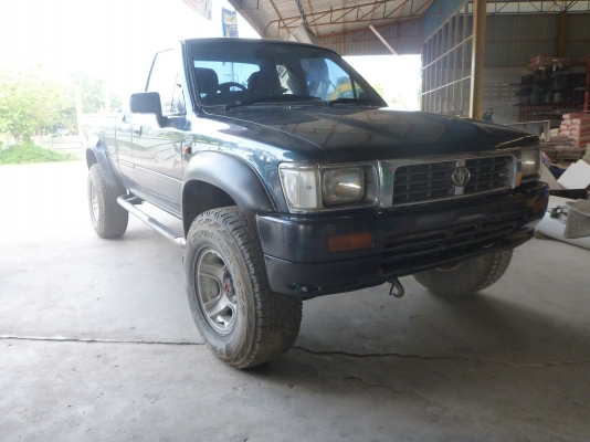 ขายรถ yoyota sr5 4wd