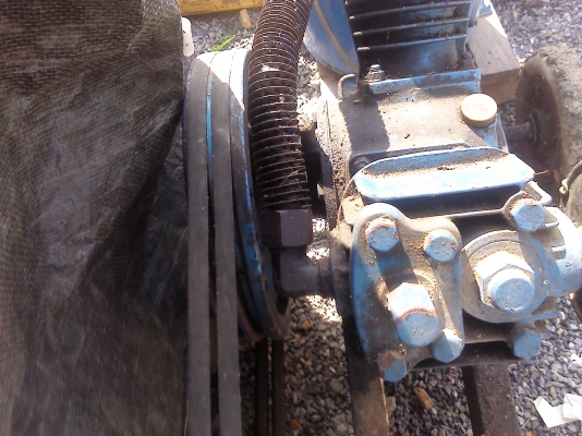 ชุดหัวปั๊มลมและมอเตอร์ 3 แรงม้าแต่ไม่มีถังลมเท่านั้น