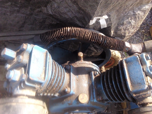 ชุดหัวปั๊มลมและมอเตอร์ 3 แรงม้าแต่ไม่มีถังลมเท่านั้น