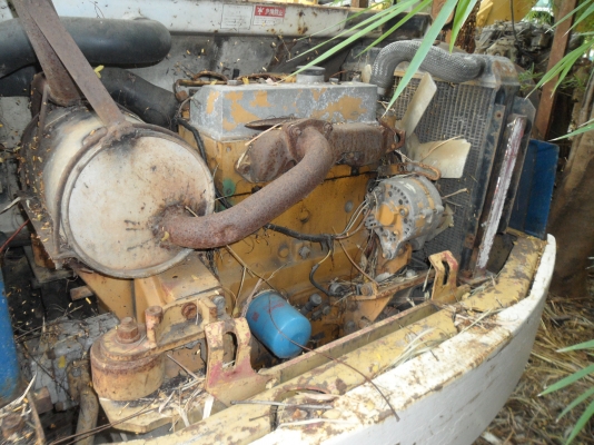 ขาย แบคโฮ PC40-3 KOMATSU จอดไม่ได้ใช้งาน