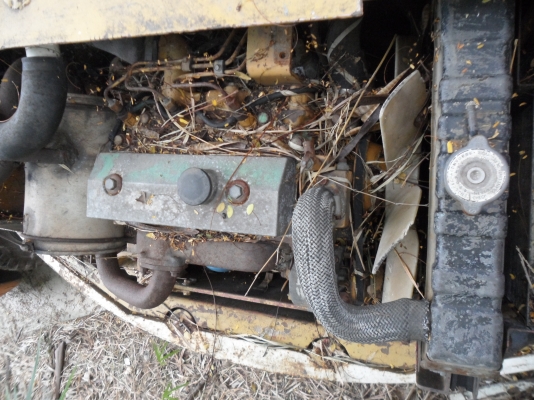 ขาย แบคโฮ PC40-3 KOMATSU จอดไม่ได้ใช้งาน