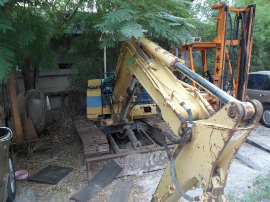 ขาย แบคโฮ PC40-3 KOMATSU จอดไม่ได้ใช้งาน