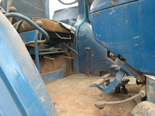 ขายรถFORD 2 เพลา 4X4  เอกสารมี สภาพสวย พร้อมใช้