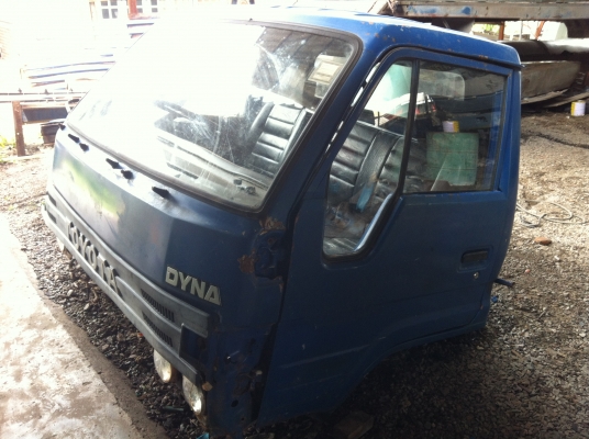 หัวโตโยต้า สามใบปัดครบครบ