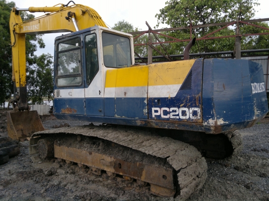 ขายรถแบคโฮ KOMATSU PC-200-5 ไฟฟ้ามี เอกสารใบอิมวอย