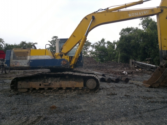 ขายรถแบคโฮ KOMATSU PC-200-5 ไฟฟ้ามี เอกสารใบอิมวอย