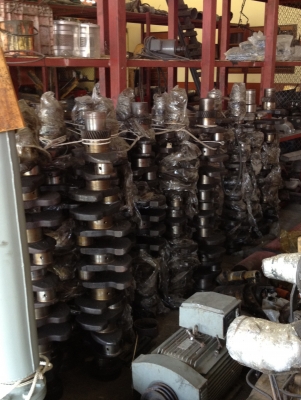 ขายข้อเหวี่ยงเครื่องCUMMINS BIGCAM และอะไหล่cummins