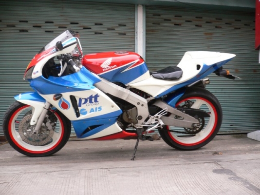 ขาย/แลก cbr 400rr แฟริ่งแต่ง ทะเบียนแท้ 79000