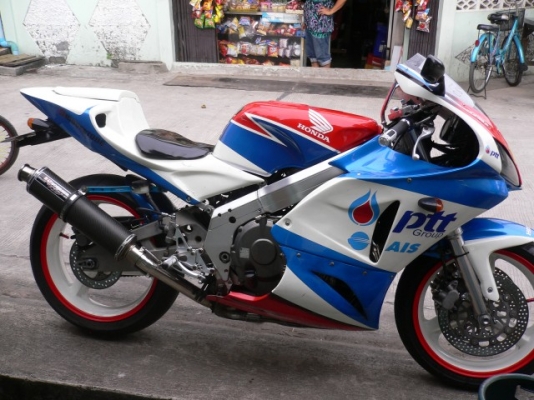 ขาย/แลก cbr 400rr แฟริ่งแต่ง ทะเบียนแท้ 79000