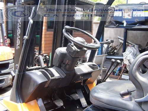 ขายรถ โฟล์คลิฟท์ TOYOTA รุ่น 7-FG25