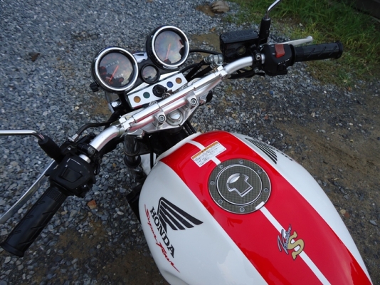 ขายครับ cb 400 vs สภาพดี ท่อไทเทเนียม yoshimura ขายครับ cb 400 vs สภาพดี ท่อไทเทเนียม yoshimura