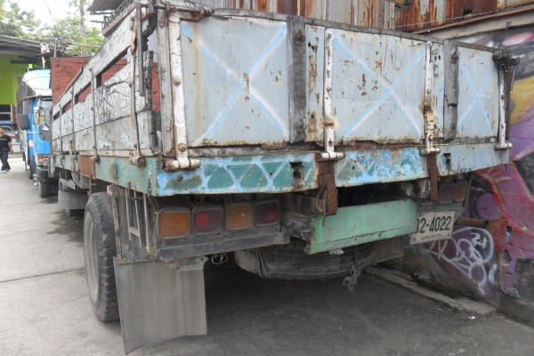 ขาย 6 ล้อ หัวยาว ตามสภาพ ราคาถูก ทะเบียนพร้อมโอน