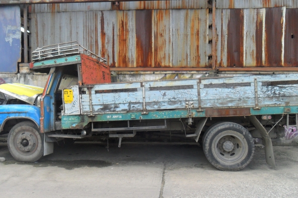 ขาย 6 ล้อ หัวยาว ตามสภาพ ราคาถูก ทะเบียนพร้อมโอน