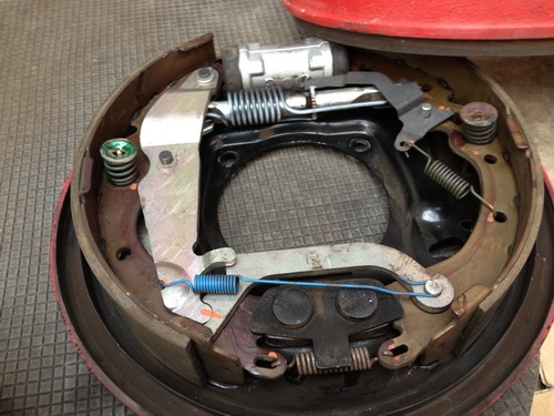 081-256-0990  ชัย