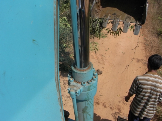 ขายรถขุด kobelco sk200-6 yn09 สภาพพร้อมใช้เอกสารอินวอยน์ ขายรถขุด kobelco sk200-6 yn09 สภาพพร้อมใช้เอกสารอินวอยน์