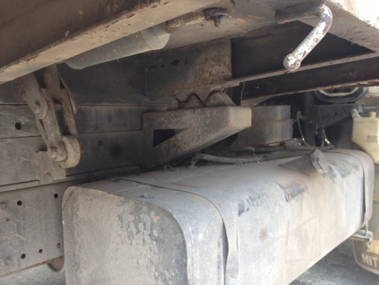 รายละเอียด ขายด่วน 6ล้อ canter ดัมพ์คอกสูง พร้อมใช้ เจ้าของขายเองครับ