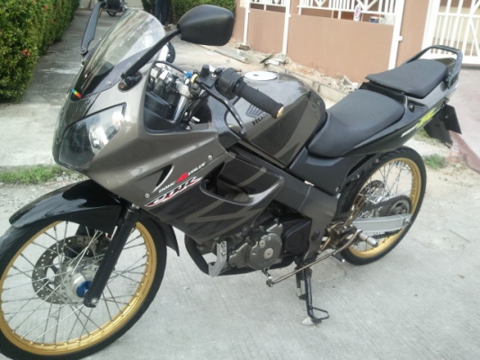 ----- ขาย CBR150 แต่งซิ่งๆ ราคาไม่แพง 30500บาท เข้ามาดูกันก่อน ------