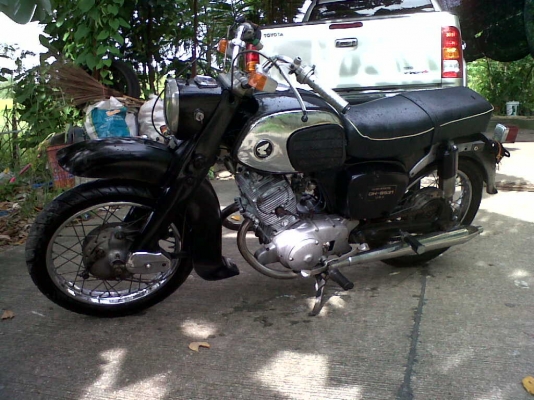 ขาย c92 สวยๆ สตาร์ทง่าย no book เครื่องดีมากๆ ของเดิมเยอะ สีสวย poohรังสิต 0848809220