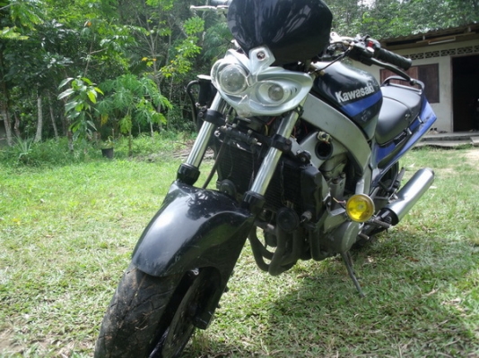 Kawasaki ZZR 400 ปี 1991 แต่งสตั้น ดุๆ เครื่องแน่นๆ ส่งได้ทั่วไทย มีคลิป