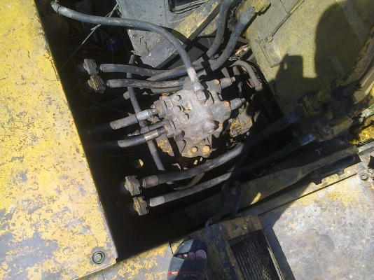 (ลงให้ใหม่)PC200-5คอนโทนสั้น รถพร้อมใช้งาน สีไม่สวยแต่อย่างอื่นOK.