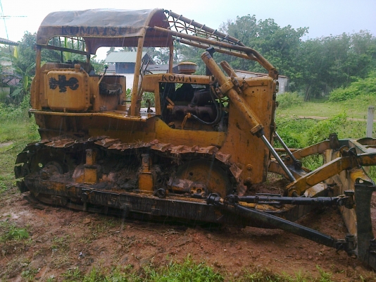 (ขายคู่หรือแยก)แบคโฮPC200-3และแทรกเตอร์D50Aทั้งสองสภาพดีใช้ได้ พร้อมใช้งาน