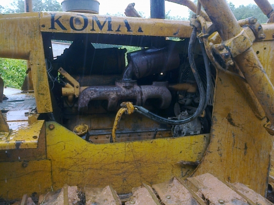 (ขายคู่หรือแยก)แบคโฮPC200-3และแทรกเตอร์D50Aทั้งสองสภาพดีใช้ได้ พร้อมใช้งาน