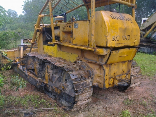 (ขายคู่หรือแยก)แบคโฮPC200-3และแทรกเตอร์D50Aทั้งสองสภาพดีใช้ได้ พร้อมใช้งาน