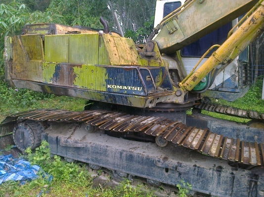 (ขายคู่หรือแยก)แบคโฮPC200-3และแทรกเตอร์D50Aทั้งสองสภาพดีใช้ได้ พร้อมใช้งาน