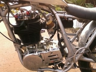 SR400 แต่งเต็มชุบทังคัน ถัง WM  ออยคลูเลอร์ MOMIN