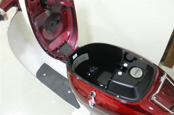 Honda Giorno 50cc (mini vespa) ประกอบใหม่ งานคุณภาพ (สีแดงเลือดนก สดมาก)