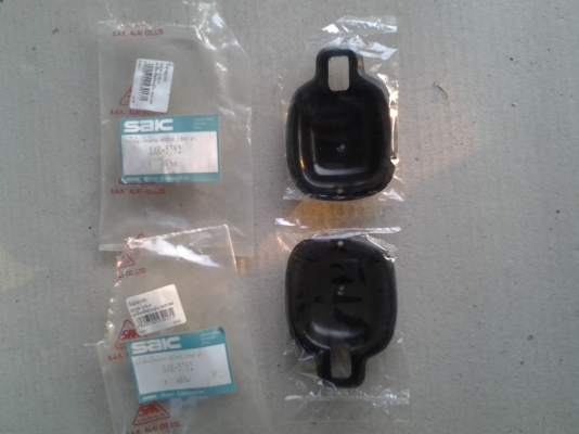 JOECLASSIC ขายอะไหล่มาสด้า 800  1000  1500  1600  เก่าเก็บมีหลายรายการสนใจโทรสอบฤามด่วนๆ