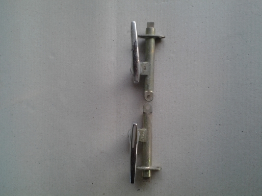 JOECLASSIC ขายอะไหล่มาสด้า 800  1000  1500  1600  เก่าเก็บมีหลายรายการสนใจโทรสอบฤามด่วนๆ