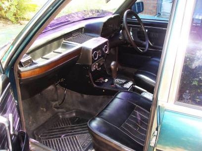 ลดราคาสุดท้าย bmw 520 e12 v.2 เครื่อง j 60,000 บาท สีเพิ่งทำมาใหม่เอี่ยม