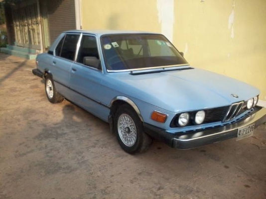 ลดราคาสุดท้าย bmw 520 e12 v.2 เครื่อง j 60,000 บาท สีเพิ่งทำมาใหม่เอี่ยม
