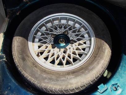 ลดราคาสุดท้าย bmw 520 e12 v.2 เครื่อง j 60,000 บาท สีเพิ่งทำมาใหม่เอี่ยม