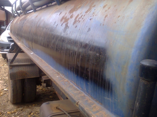 ฝากขายรถ6ล้อดูดสิ่งปฏิกูล 115แรงม้า เครื่องดีแซสซีสวย อุปกรณ์มีครบ เอกสารพร้อมโอน