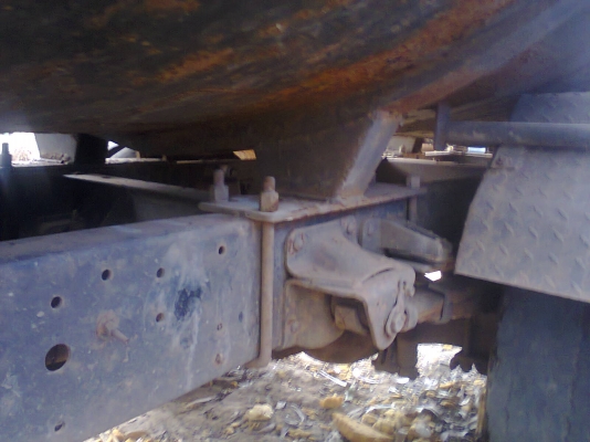 ฝากขายรถ6ล้อดูดสิ่งปฏิกูล 115แรงม้า เครื่องดีแซสซีสวย อุปกรณ์มีครบ เอกสารพร้อมโอน