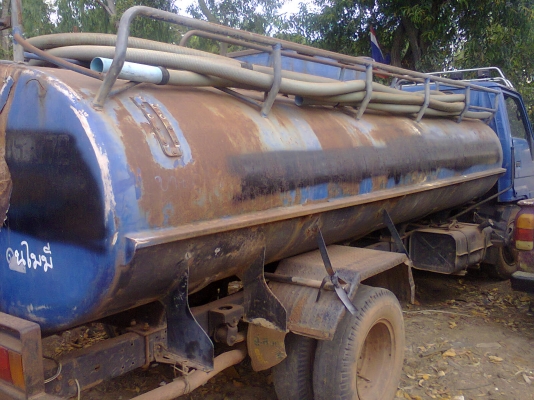 ฝากขายรถ6ล้อดูดสิ่งปฏิกูล 115แรงม้า เครื่องดีแซสซีสวย อุปกรณ์มีครบ เอกสารพร้อมโอน