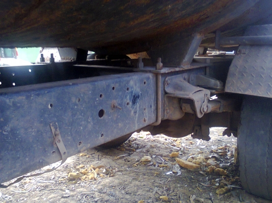 ฝากขายรถ6ล้อดูดสิ่งปฏิกูล 115แรงม้า เครื่องดีแซสซีสวย อุปกรณ์มีครบ เอกสารพร้อมโอน