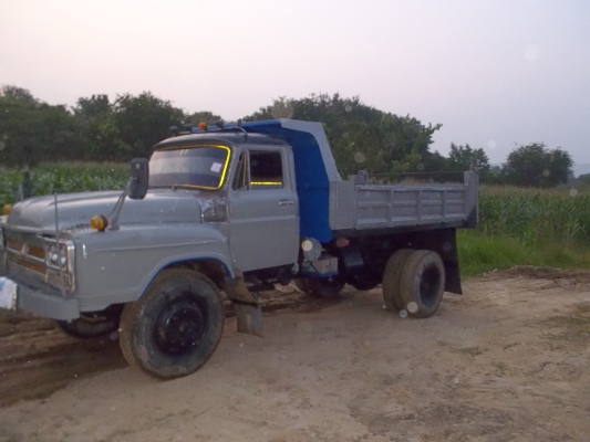 ขายรถดั้มหัวยาวช่วงล่างใหญ่สภาพใช้งานใด้เลย