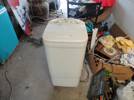 เครื่องชักผ้าแบบชักอย่างเดียว1000บาท