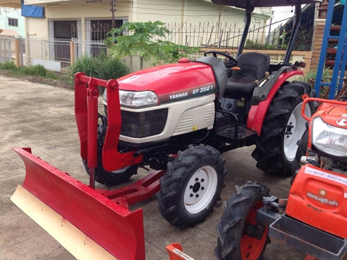 รถไถนั่งขับKRT140รทคา120000บาท/ผานพรวนตราช้าง5x24",6x24",6x22"ราคา10,000-25,000บาท