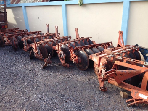 รถไถนั่งขับKRT140รทคา120000บาท/ผานพรวนตราช้าง5x24",6x24",6x22"ราคา10,000-25,000บาท