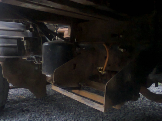 ฝากขายรถ6ล้อ ISUZU NPR57L เครื่องดี4BC2 ยาว4.3ม.แซสซีสวยเอกสารพร้อมโอน ฝากขายรถ6ล้อ ISUZU NPR57L เครื่องดี4BC2 ยาว4.3ม.แซสซีสวยเอกสารพร้อมโอน