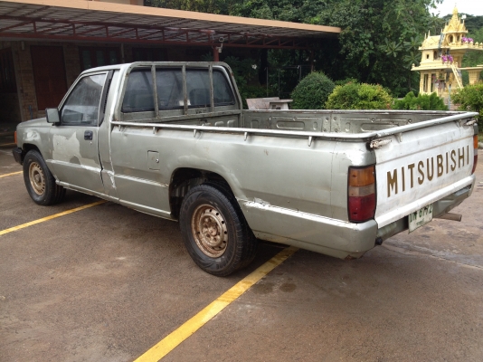 ขายมิตซู ไซโคลน ตอนเดียว ปี 38 สีน้ำตาลทอง เครื่อง 2500 CC 4D56 ซัซซี่สวย ขายตามสภาพ (ภาษีขาด) 70,000 ขายมิตซู ไซโคลน ตอนเดียว ปี 38 สีน้ำตาลทอง เครื่อง 2500 CC 4D56 ซัซซี่สวย ขายตามสภาพ (ภาษีขาด) 70,000