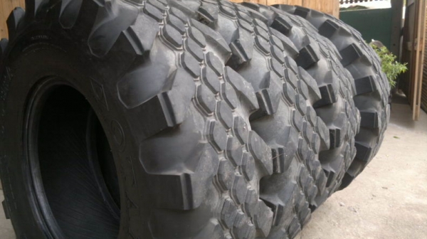 ขายยาง KINGKOBRA 32*9.5*15 ปี11