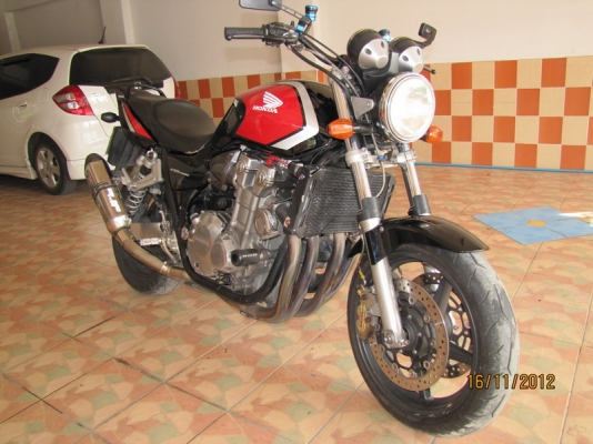 honda cb1300 ปี05 ทะเบียน/โอน 350,000บาท.(ดูคลิ๊ป).