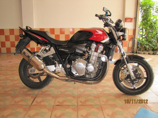 honda cb1300 ปี05 ทะเบียน/โอน 350,000บาท.(ดูคลิ๊ป).