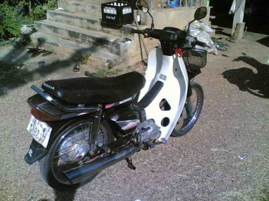 ขายฮอนด้าดรีมคุรุสภา(ม่วง) ทะเบียนพร้อมชุดโอน เครื่องดีมากอะไหร่ครบ  ขาย 11500 บาท